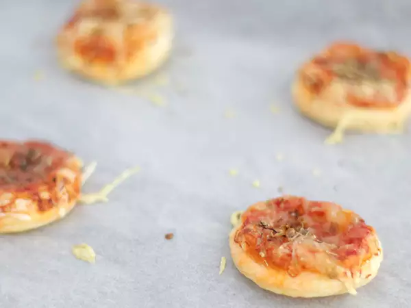 Recept Minipizzor med smördeg