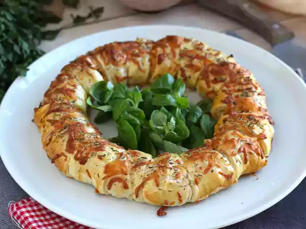 Recept Kronformad smördeg med lax och senap