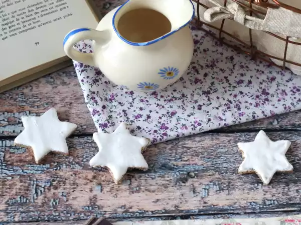 Recept Stjärnkakor med kanel, en julklassiker