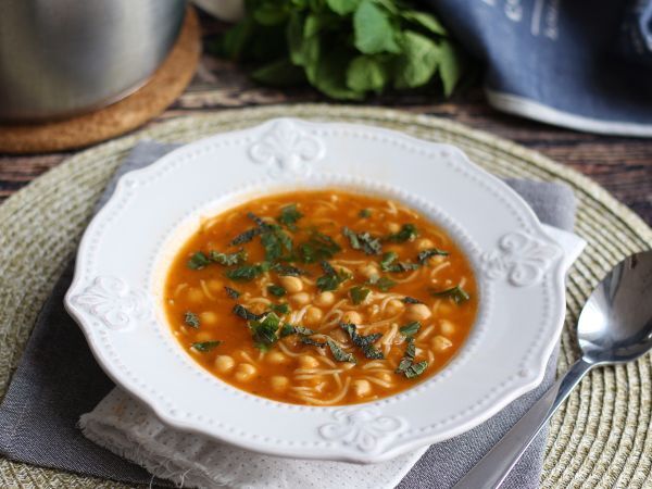 Recept Vegetarisk chorba, en smakrik och läcker soppa!