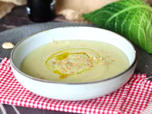Recept Grönkåls- och potatiskräm i tryckkokare