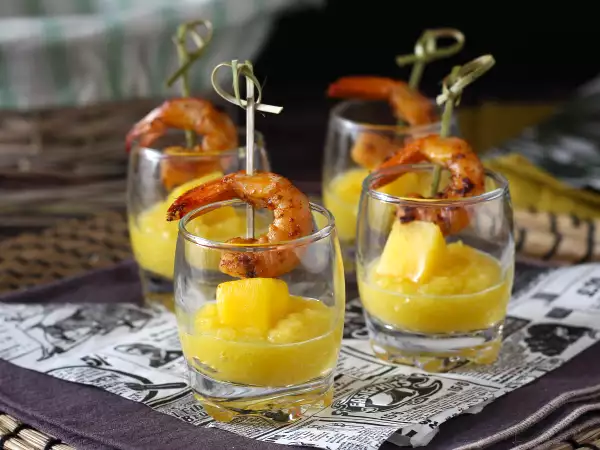 Recept Verriner med räkor och mango för en söt och salt aperitif