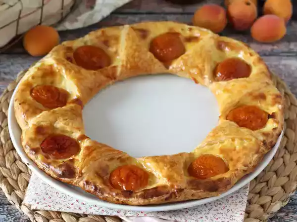Recept Tarte oranaise - smördeg, vaniljsås och aprikoser