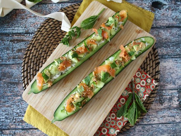 Recept Gurka med ris, rökt lax, avokado och mynta