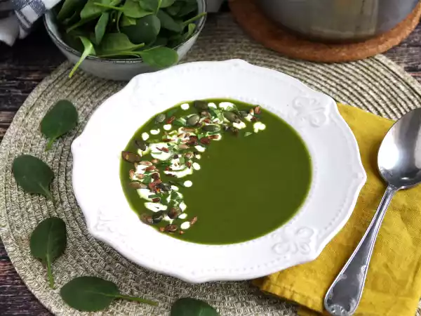 Recept Spenatsoppa, knepet för att få alla att äta grönsaker!