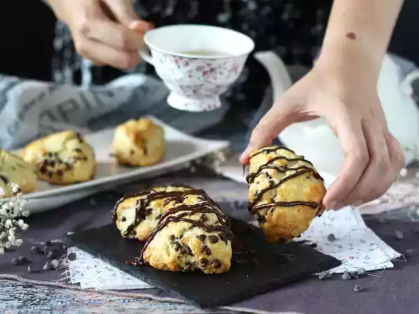 Recept Enkla och mycket fluffiga chokladscones