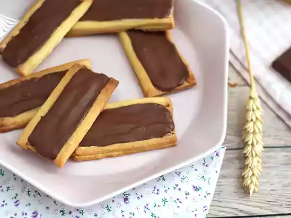 Recept Twix-kex med karamell och mjölkchoklad