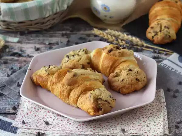 Recept Ultra-gourmet, superenkla crookies. den perfekta kombinationen av croissant och kaka!