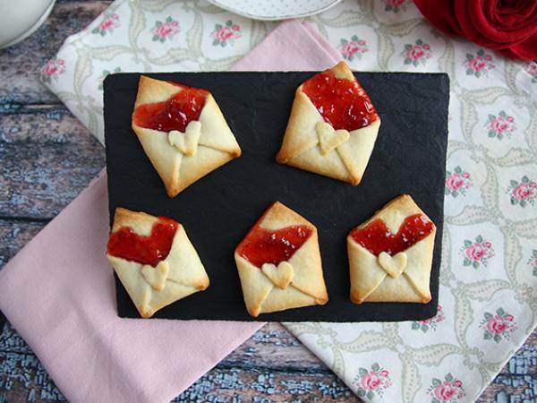 Recept Kärlekskuvert: mördegskakor för alla hjärtans dag