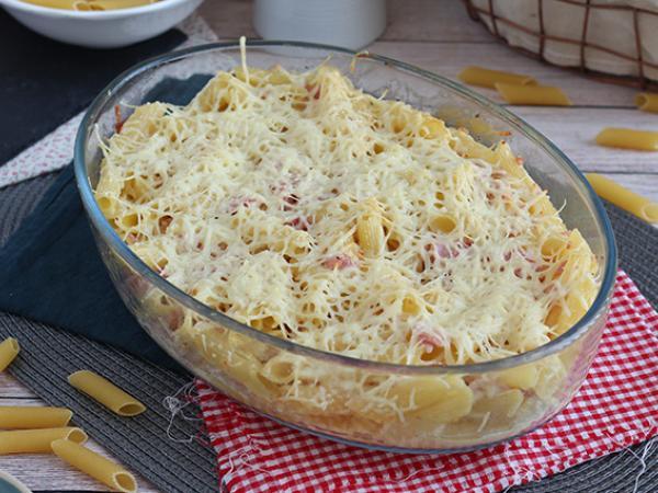 Recept Pastagratäng med skinka och ost