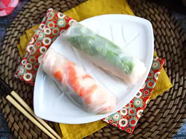 Recept Vårrullar med kyckling och räkor