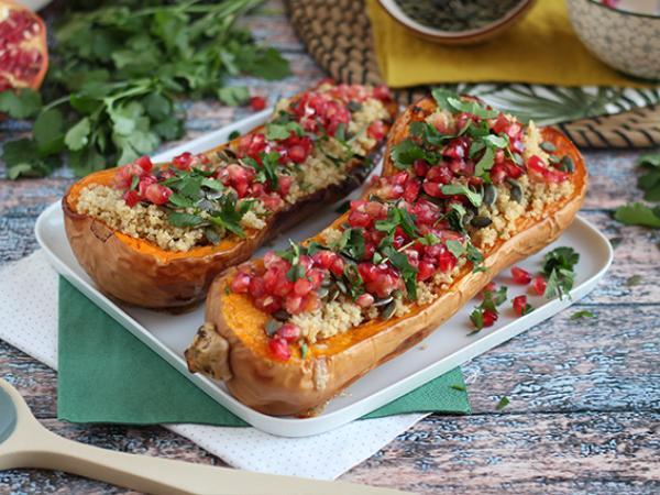 Recept Butternut fylld med quinoa och granatäpple