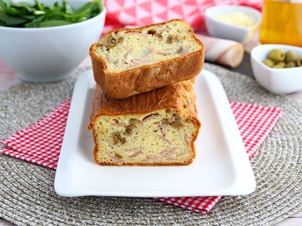 Recept Skink- och ostkaka med gröna oliver