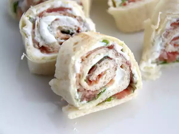 Recept Aperitifwraps med rökt skinka och rucola