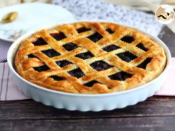 Recept Smördegstårta med körsbär