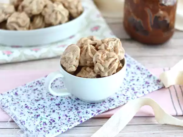 Recept Maränger med nutella