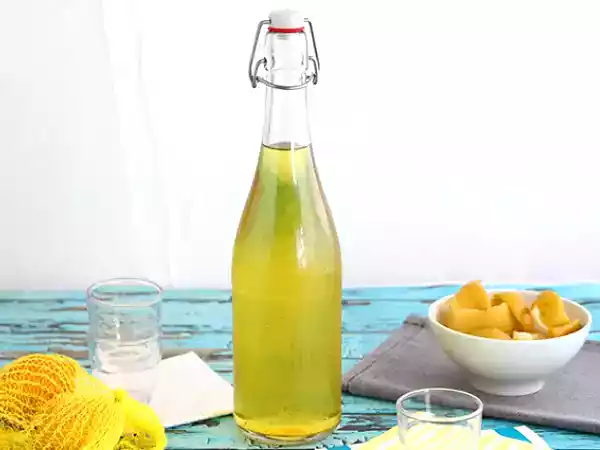 Recept Enkel hemlagad limoncello