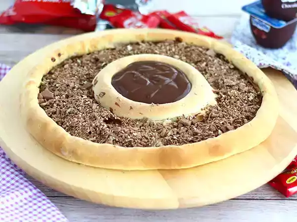 Recept Pizza med kit kat och danette chokladyoghurt
