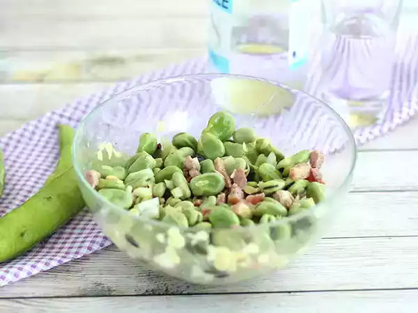 Recept Sallad på bondbönor med bacon