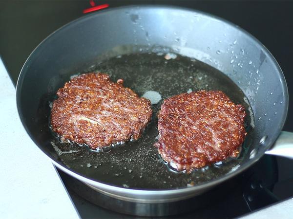 Recept Vegetariska biffar med röda bönor