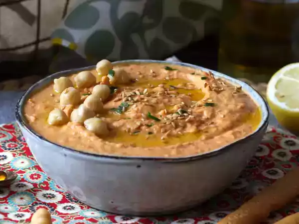 Recept Hummus med röd paprika