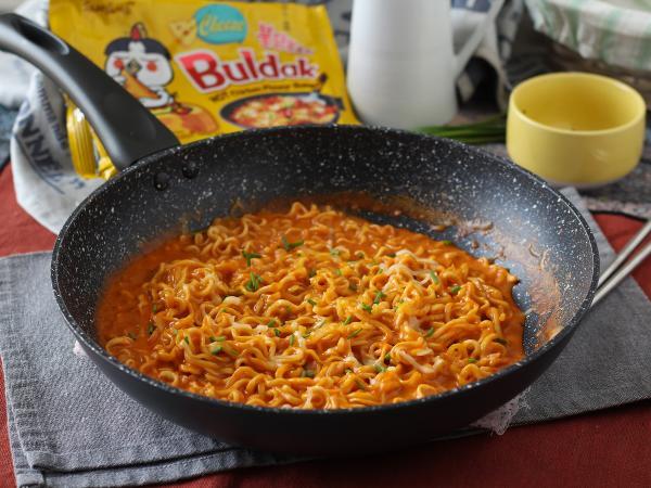 Recept Hur man lagar buldak med ostsmak? snabbt och enkelt recept!