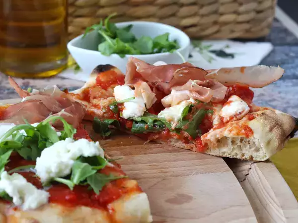 Recept Läcker pinsa som går supersnabbt att göra