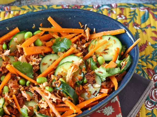 Recept Krispig, kryddig lax med krispig rissallad!