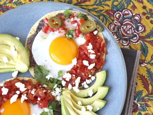 Recept Huevos rancheros: det ikoniska och välsmakande mexikanska receptet