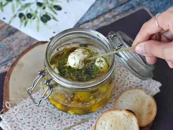 Recept Marinerade mozzarellabollar till aperitif eller sallad!