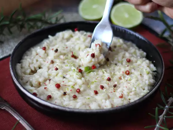 Recept Risotto med lime och rosépeppar: elegant vegetariskt recept för speciella middagar