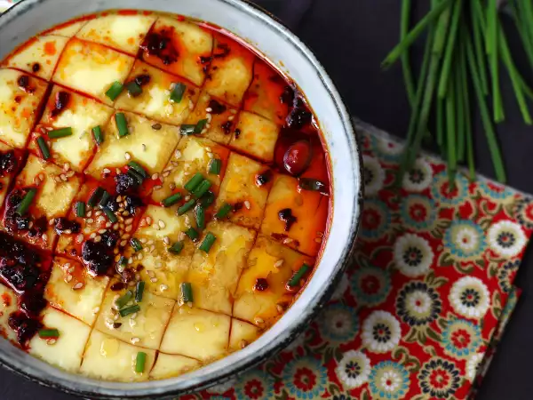 Recept Kinesiska ångkokta ägg: det kinesiska receptet på ångkokta silkeslena ägg med bara två ingredienser!