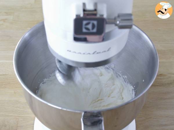 Yoghurt- och hallonglass - Beredning steg 1