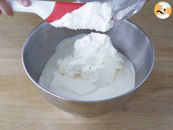 Yoghurt- och hallonglass - Beredning steg 3