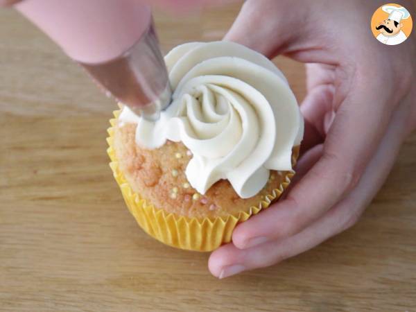 Cupcakes dekorerade för jul - Beredning steg 16