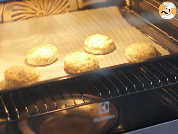 Scones med rökt lax och dill - Beredning steg 5