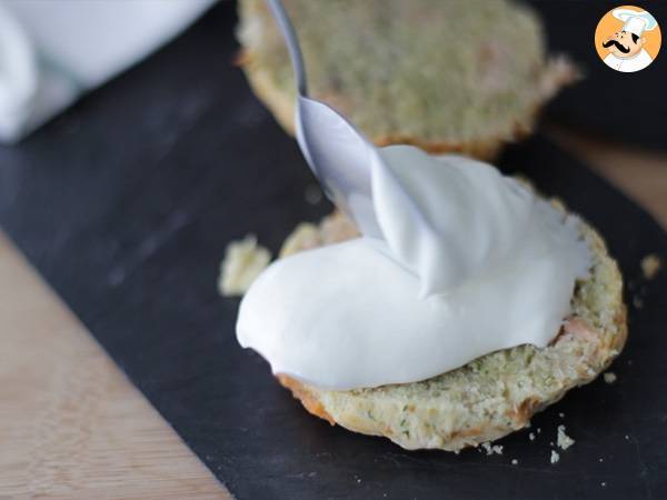 Scones med rökt lax och dill - Beredning steg 6