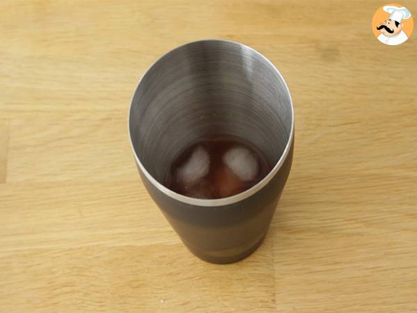 Cosmopolitan med tranbärsjuice - Beredning steg 1