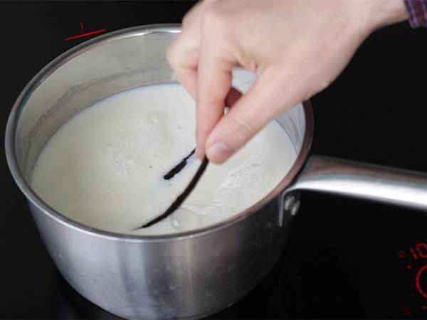 Flan pâtissier som hos bagaren - Beredning steg 1