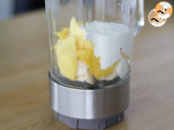 Smoothie bowl med mango och banan - Beredning steg 1