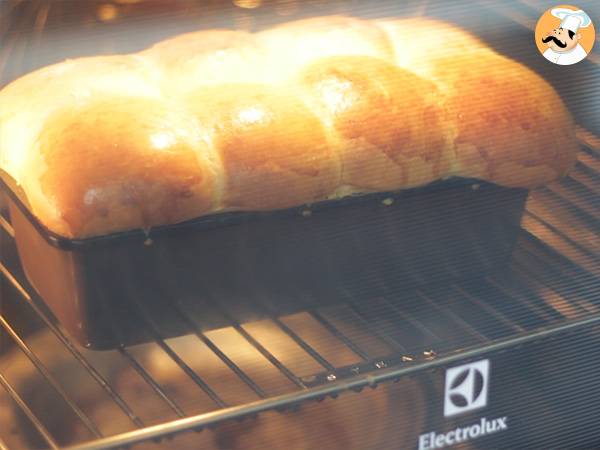 Gyllene och fluffig brioche - Beredning steg 7