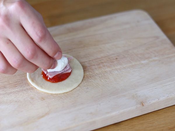 Pizzabollar att dela - Beredning steg 2