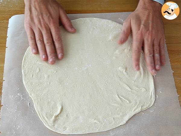 Chausson med raclette, den savoyardiska calzone - Beredning steg 1