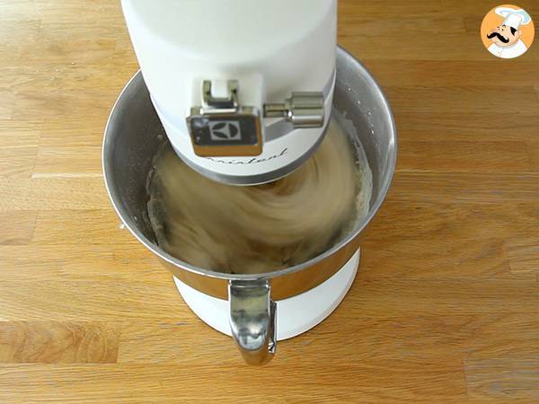 Hemlagade hamburgerbröd (buns) - Beredning steg 2