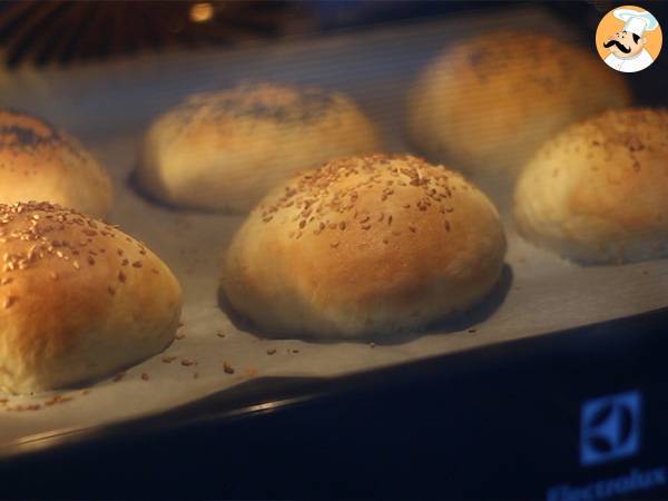 Hemlagade hamburgerbröd (buns) - Beredning steg 7