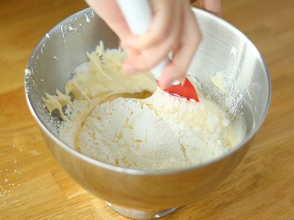 Enkla svampbiskvier - Beredning steg 4