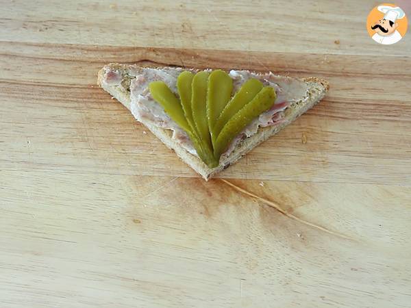 Toast med rillettes och cornichons - Beredning steg 4