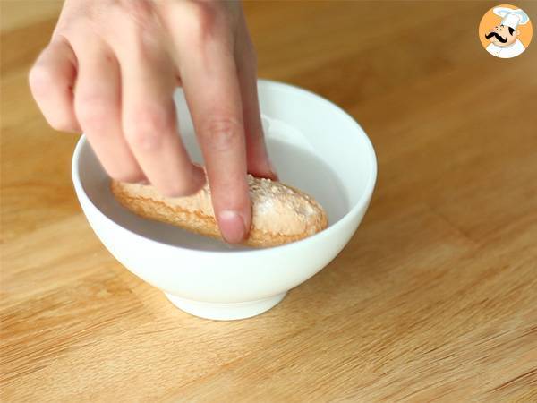 Snabb och enkel jordgubbstårta - Beredning steg 1