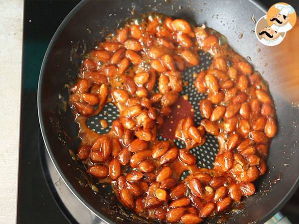 Hemgjord praliné (pralinpasta) - Beredning steg 2