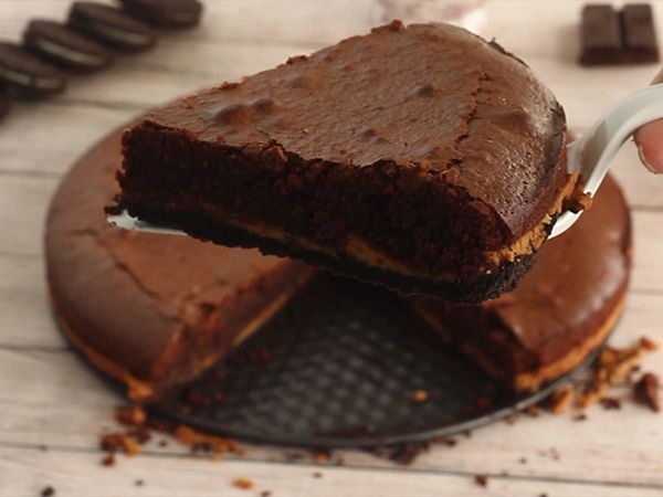 Brownie med jordnötssmör och Oreo-kakor - Beredning steg 7